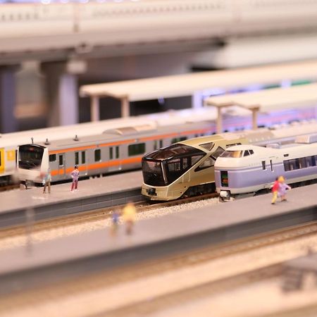 Fuefuki Tetsu No Ya Guesthouse For Railfans מראה חיצוני תמונה