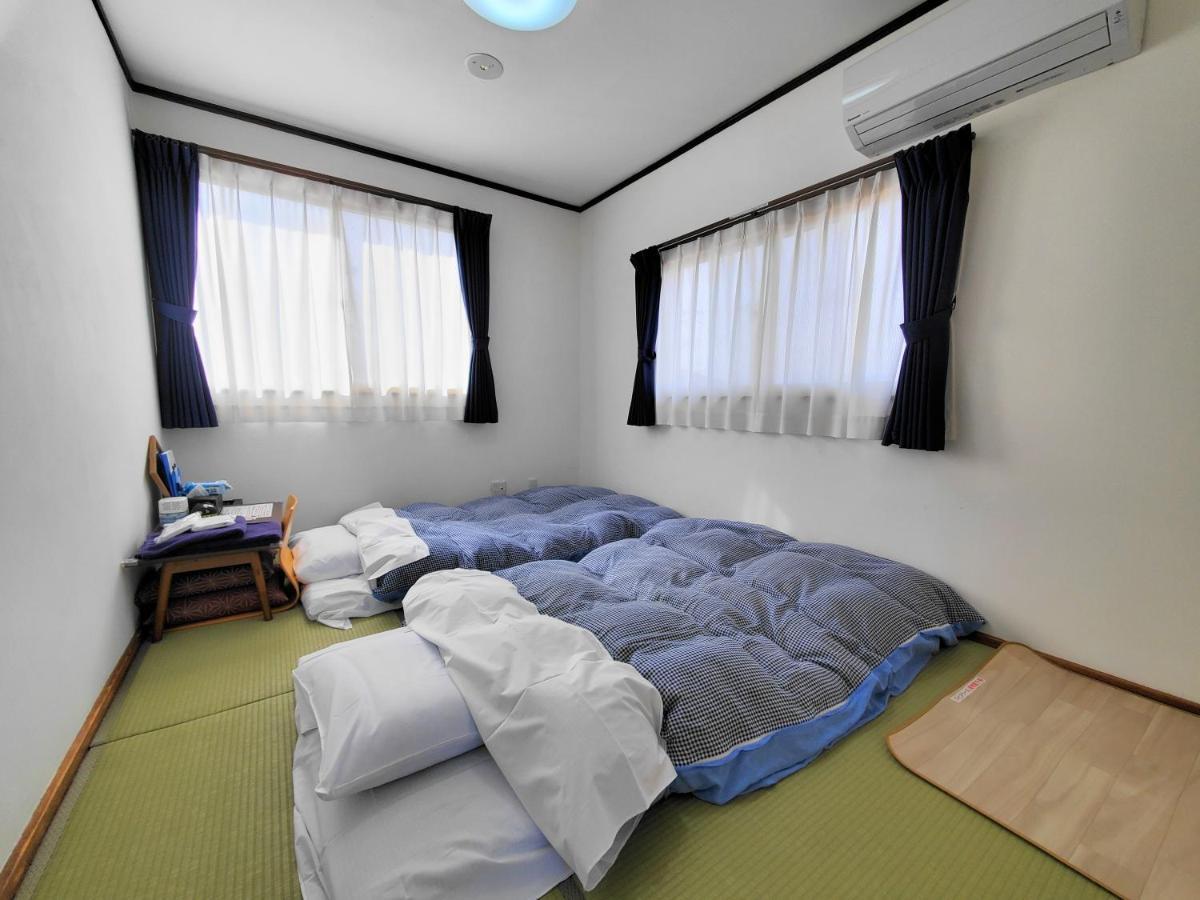 Fuefuki Tetsu No Ya Guesthouse For Railfans מראה חיצוני תמונה