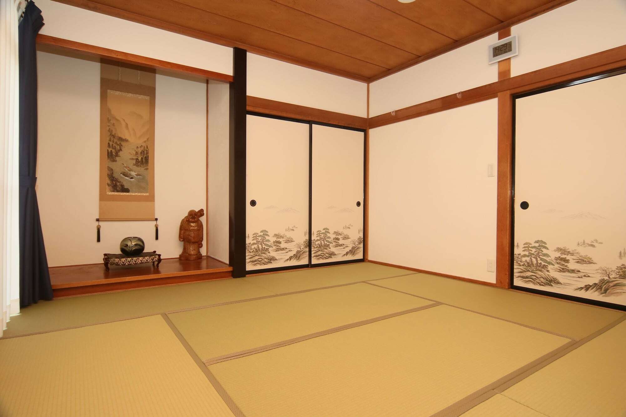 Fuefuki Tetsu No Ya Guesthouse For Railfans מראה חיצוני תמונה